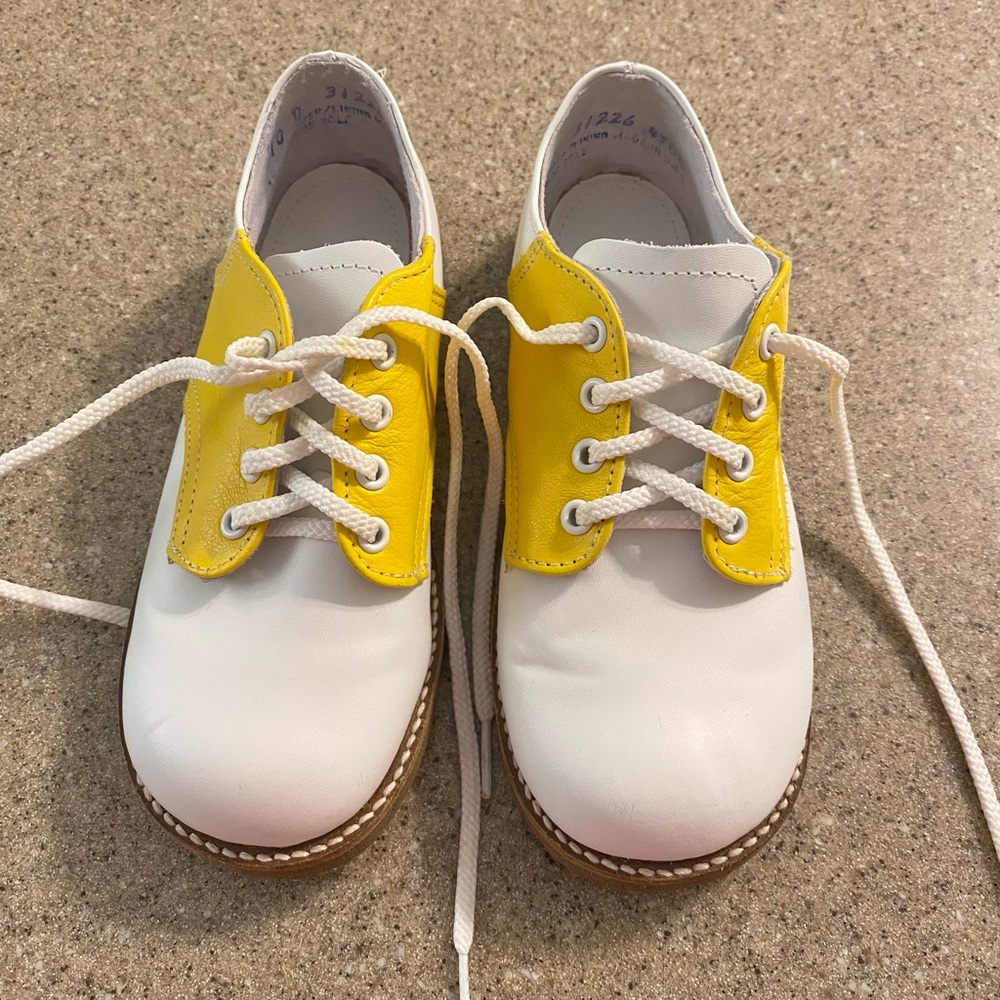 Foot Mates Sandler Oxford shoes